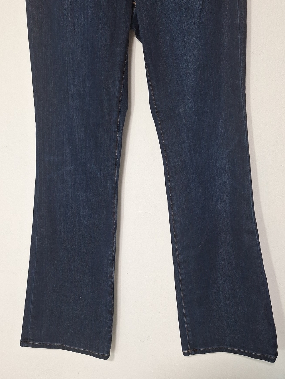 Madewell Curvy Cali Demi-Cut Dark Blue Bootcut Jeans - Picture 3 of 11